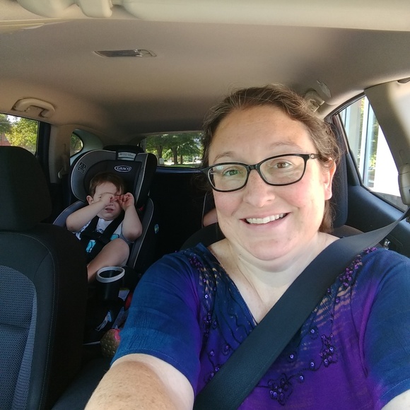 Meet your Posher, Jennifer - Picture 1 of 1